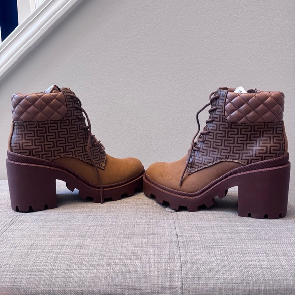 Steve Madden Tan and Brown Lace Up Boots - Picture 7 of 8